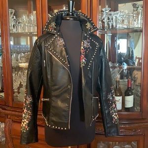 Women jacket embroidered